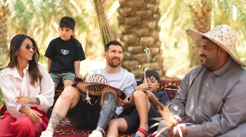 Messi phớt lờ lệnh tập trung của PSG để đến Ả Rập Saudi
