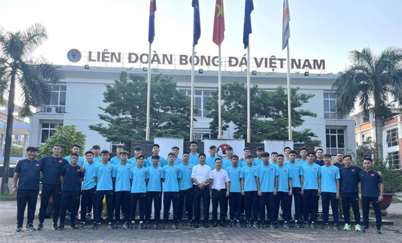 ĐT U17 Việt Nam lên đường sang Qatar tập huấn và thi đấu (Ảnh: VFF)